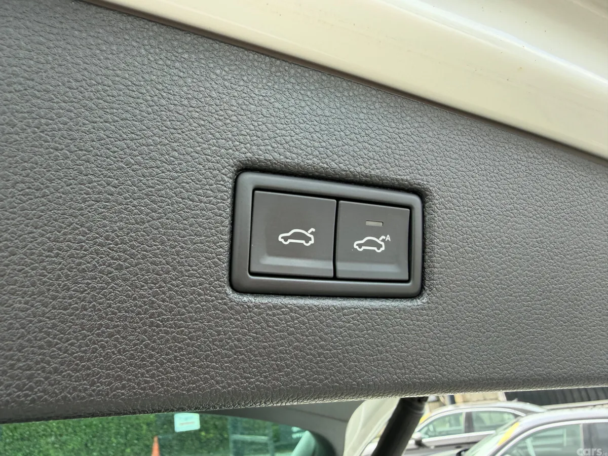 Volkswagen Tiguan SUV, Diesel, 2018, White