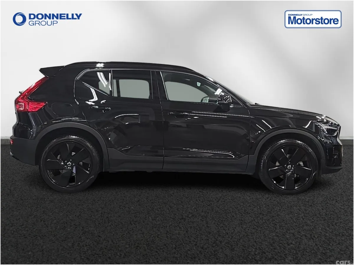 Volvo XC40 Estate, Petrol, 2025, Black