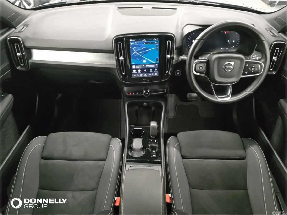 Volvo XC40 Estate, Petrol, 2025, Black