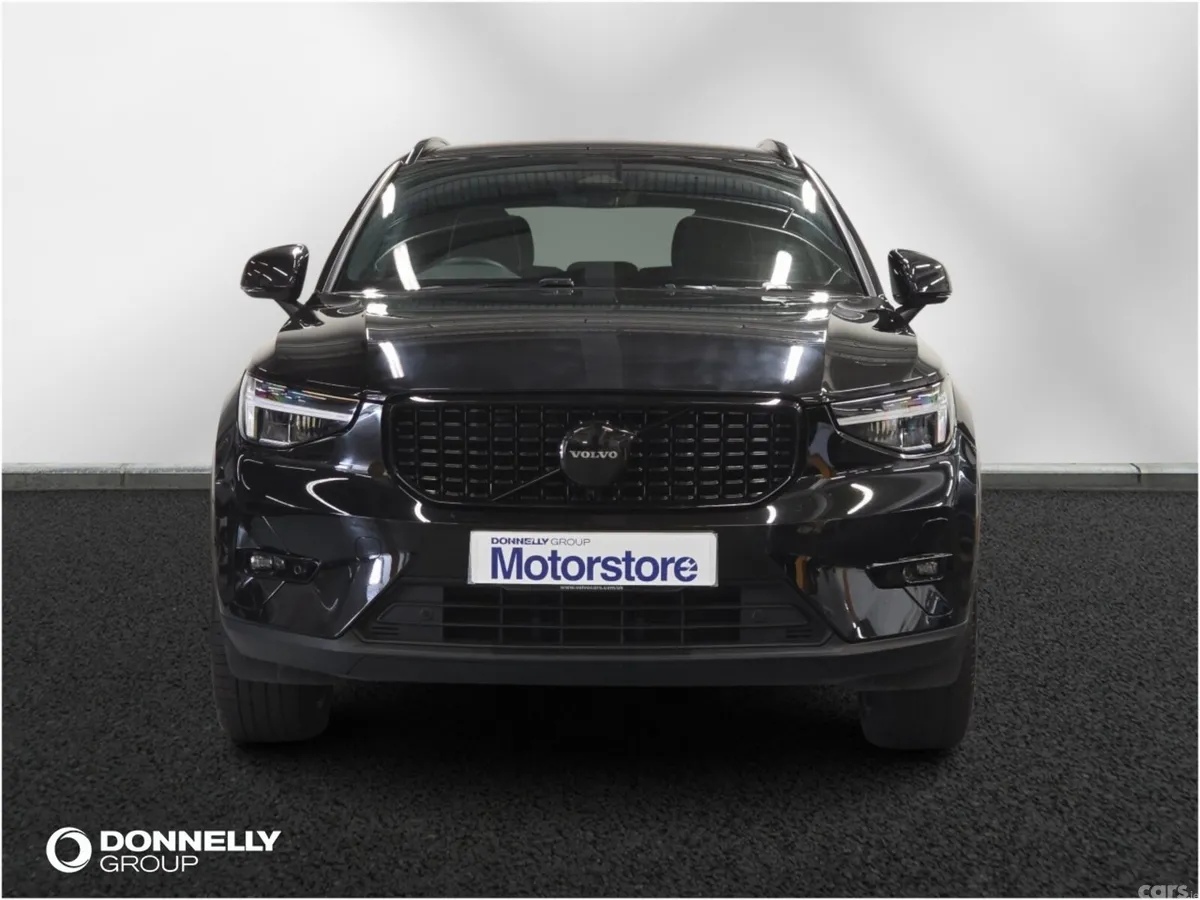 Volvo XC40 Estate, Petrol, 2025, Black