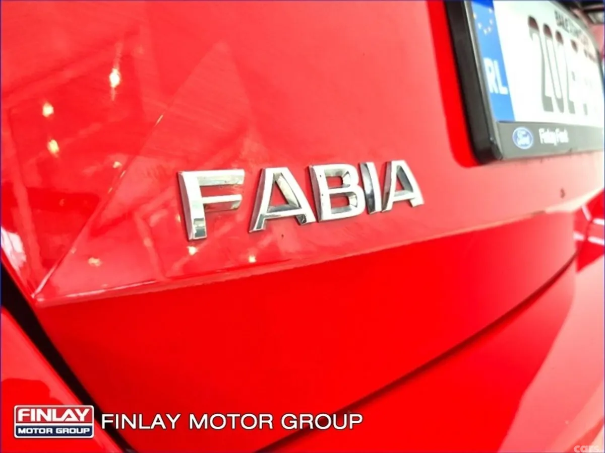 Skoda Fabia Hatchback, Petrol, 2020, Red