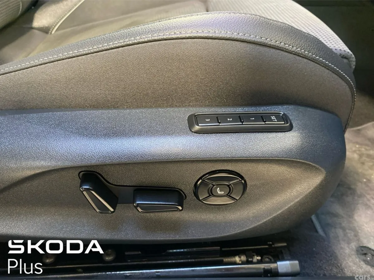 Skoda Superb Saloon, Diesel, 2026, Blue