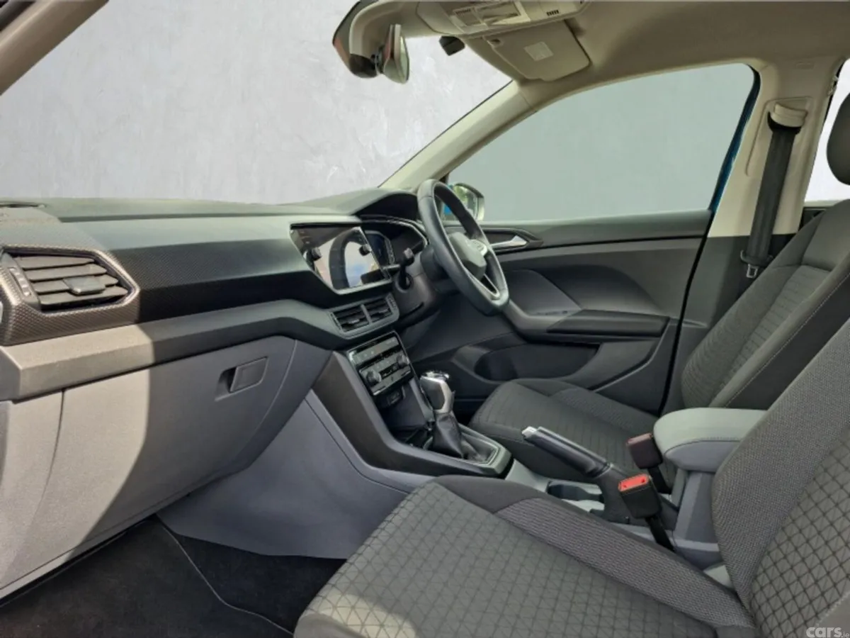 Volkswagen T-Cross Hatchback, Petrol, 2021, Blue
