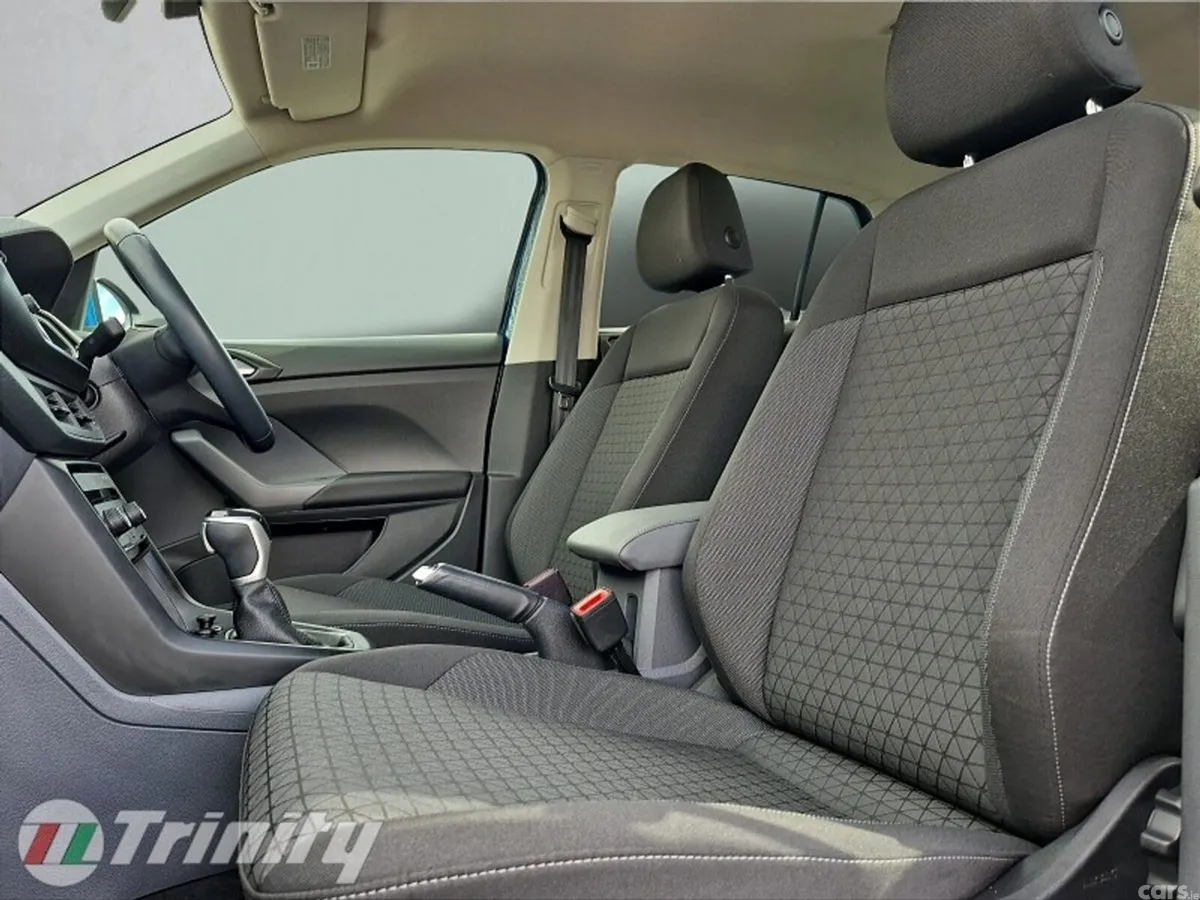 Volkswagen T-Cross Hatchback, Petrol, 2021, Blue