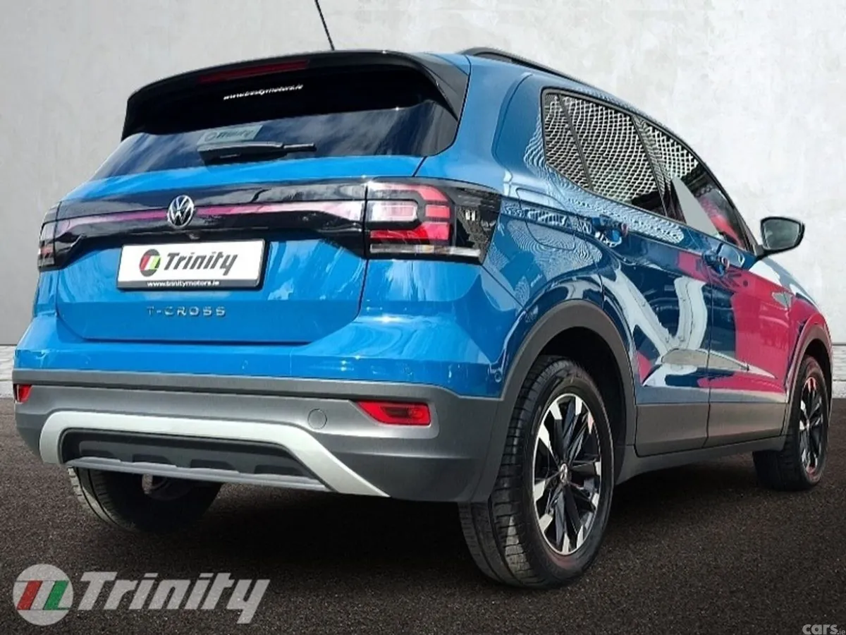 Volkswagen T-Cross Hatchback, Petrol, 2021, Blue