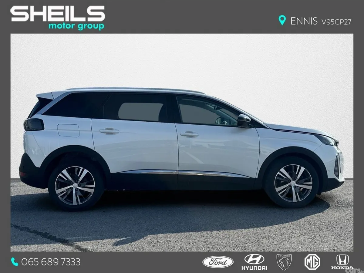 Peugeot 5008 MPV, Diesel, 2022, White