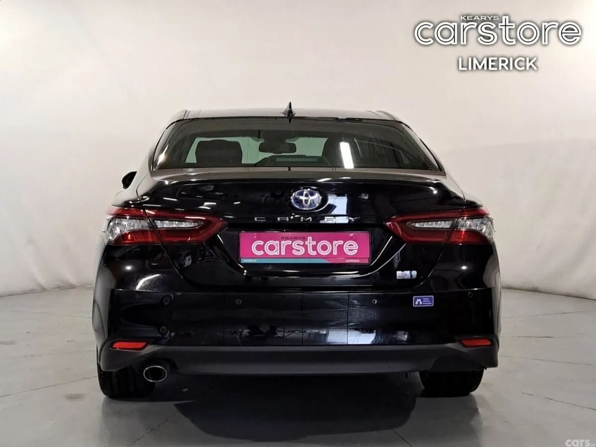 Toyota Camry Saloon, Petrol Hybrid, 2021, Black