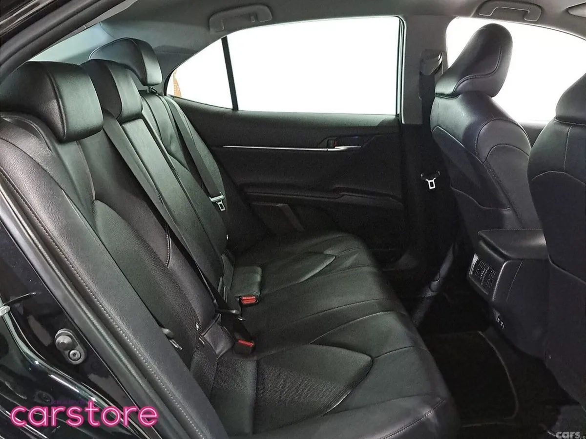 Toyota Camry Saloon, Petrol Hybrid, 2021, Black