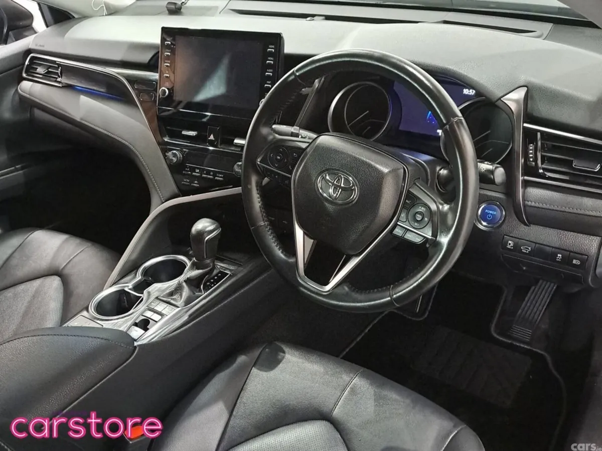 Toyota Camry Saloon, Petrol Hybrid, 2021, Black