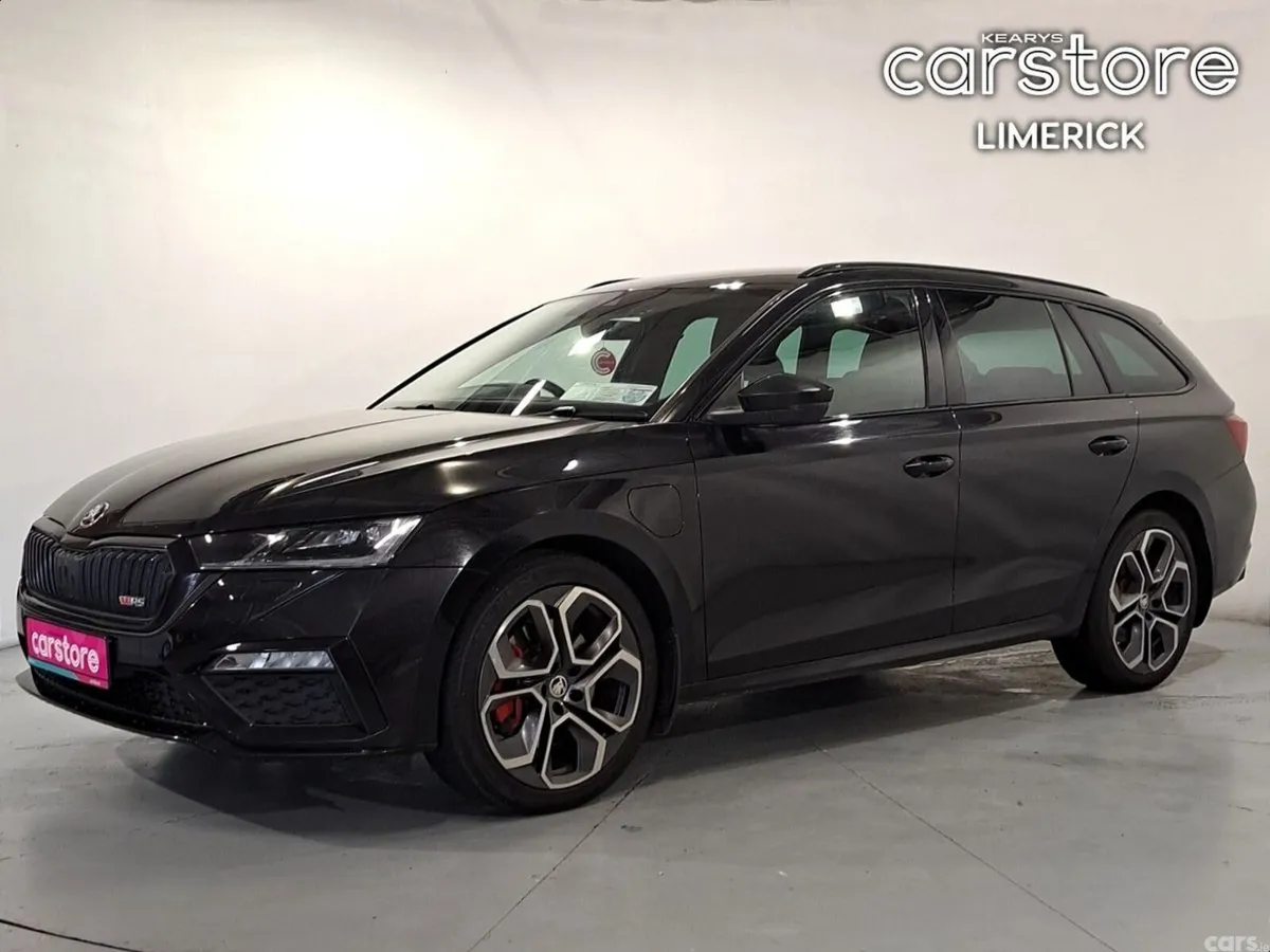 Skoda Octavia Estate, Petrol Plug-in Hybrid, 2022, Black