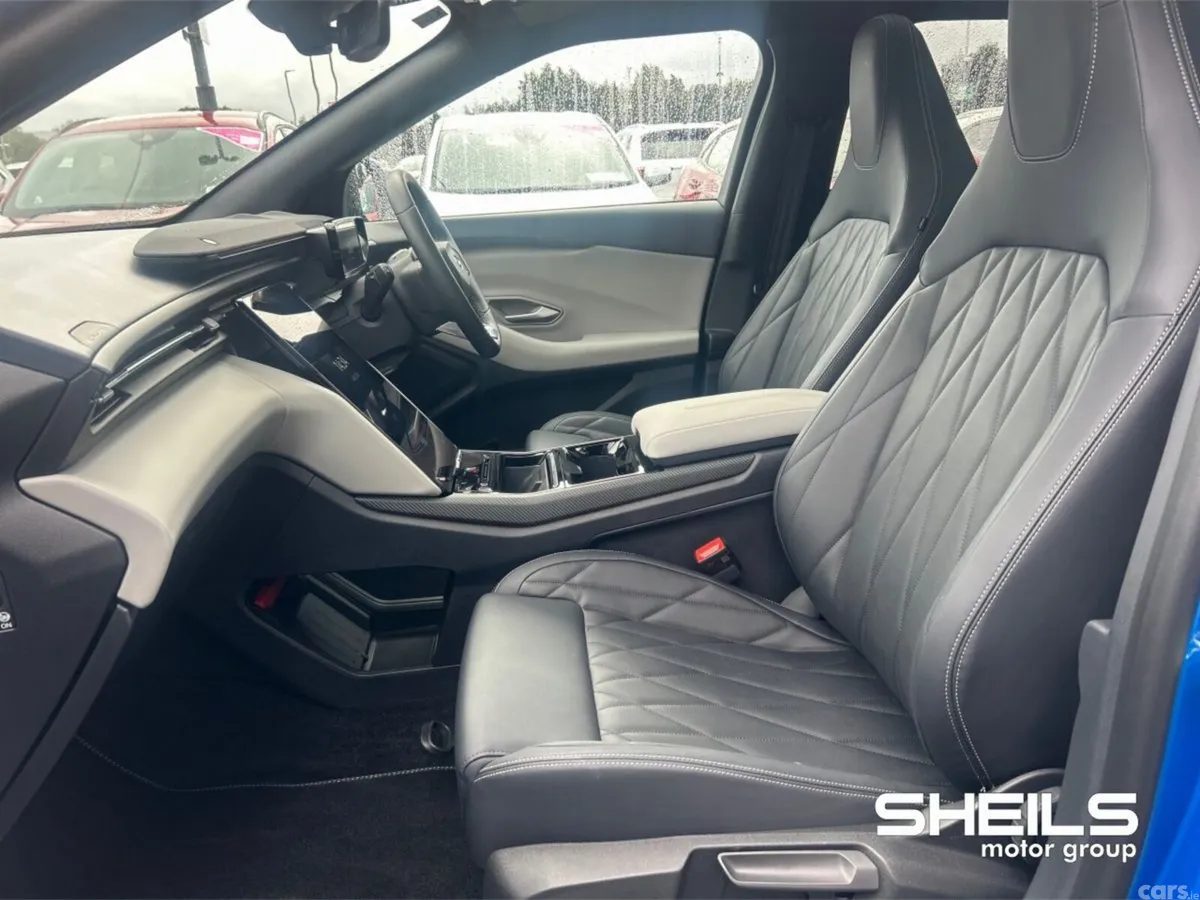Ford Explorer MPV, Electric, 2026, Blue