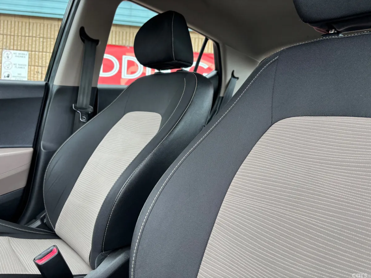 Hyundai i10 Hatchback, Petrol, 2014, Black