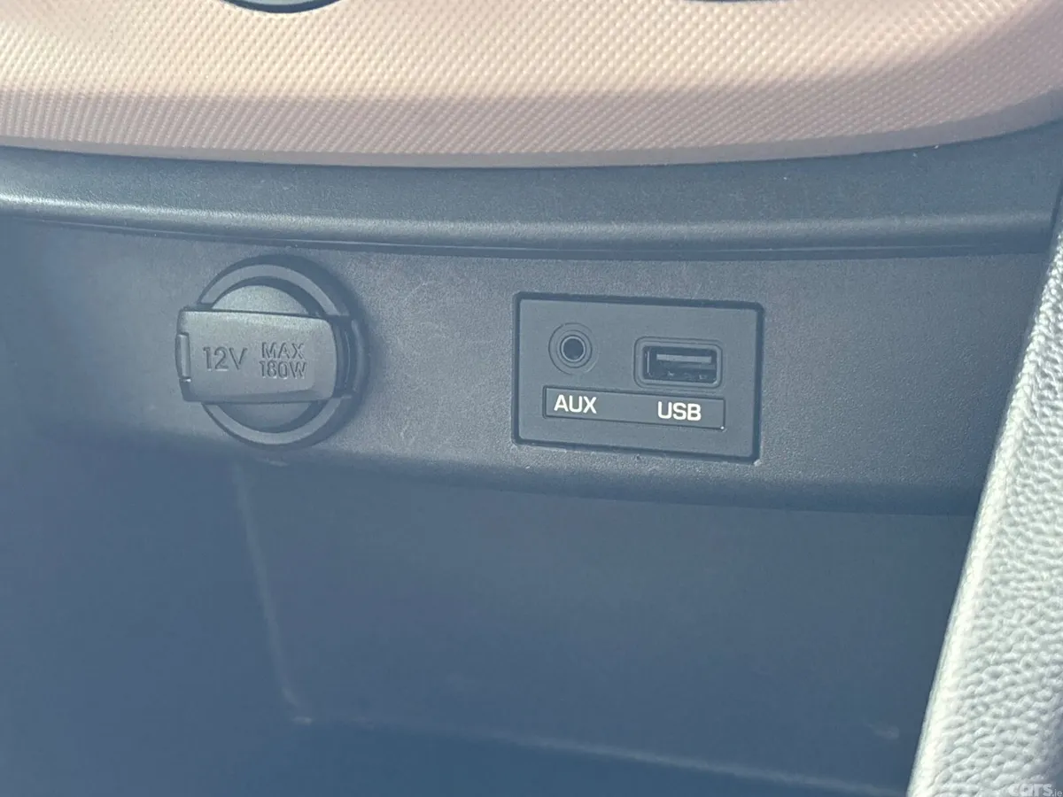 Hyundai i10 Hatchback, Petrol, 2014, Black