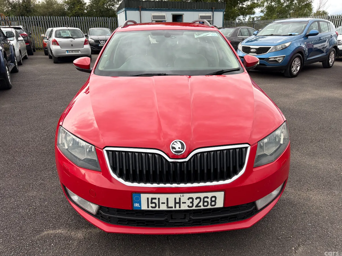 Skoda Octavia Estate, Diesel, 2015, Red