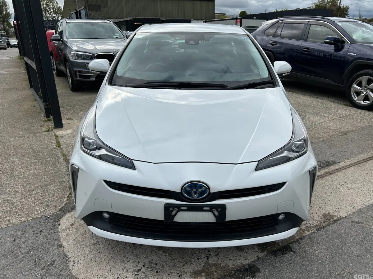 Toyota Prius Hatchback, Petrol Hybrid, 2022, White