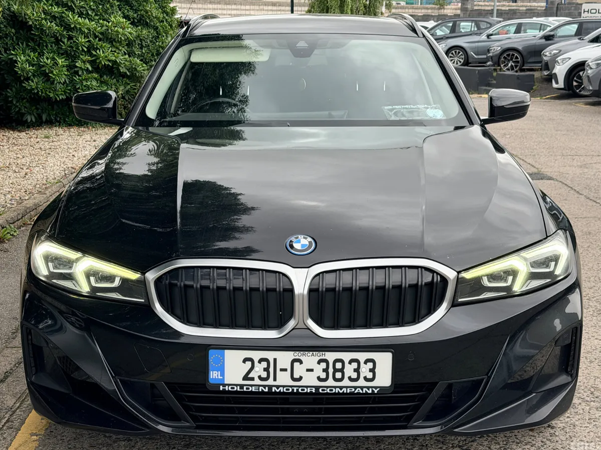 BMW 3-Series Estate, Petrol Plug-in Hybrid, 2023, Black