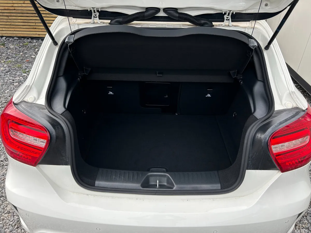 Mercedes-Benz A-Class Hatchback, Petrol, 2014, White
