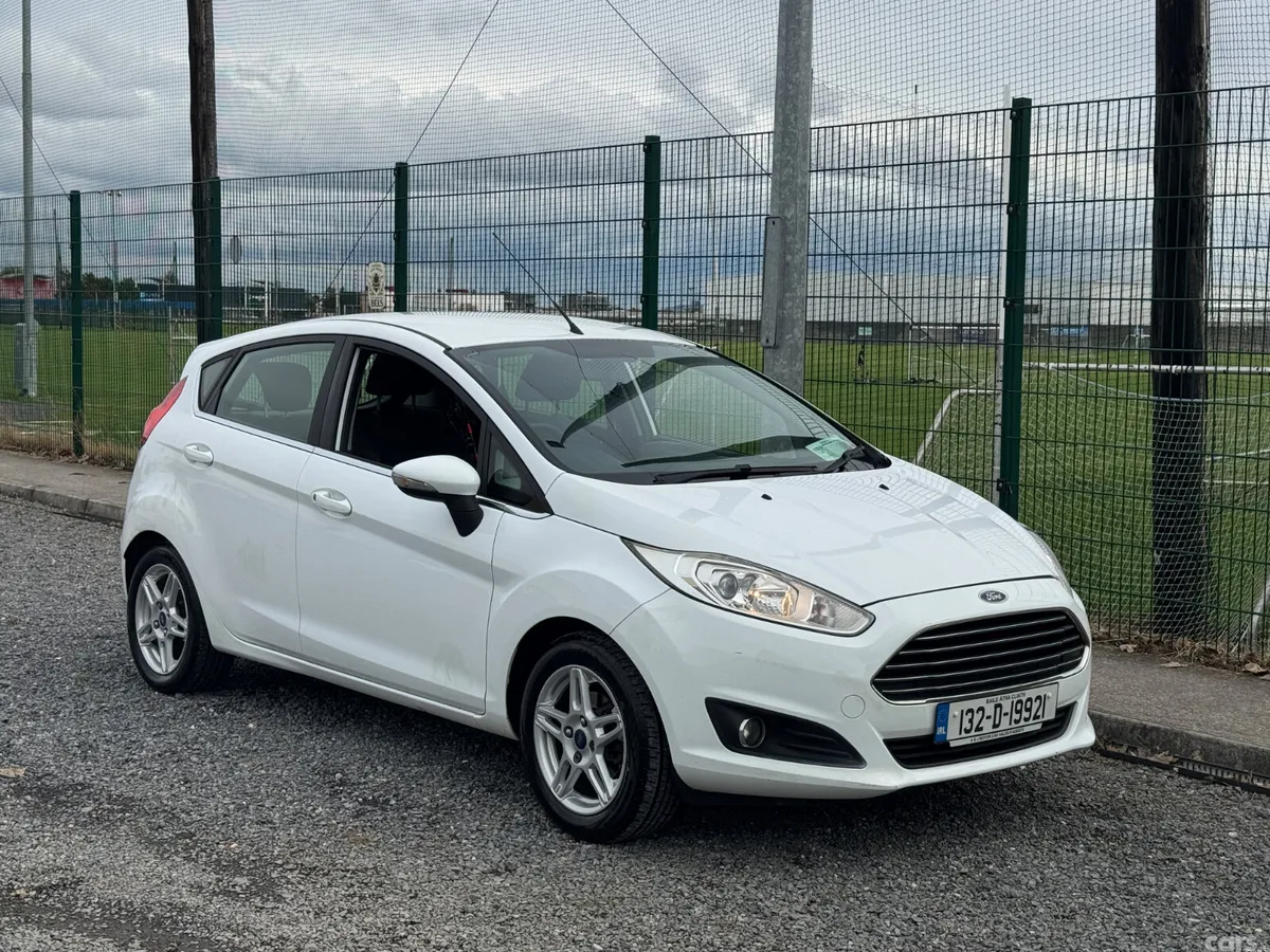 Ford Fiesta Hatchback, Diesel, 2013, White