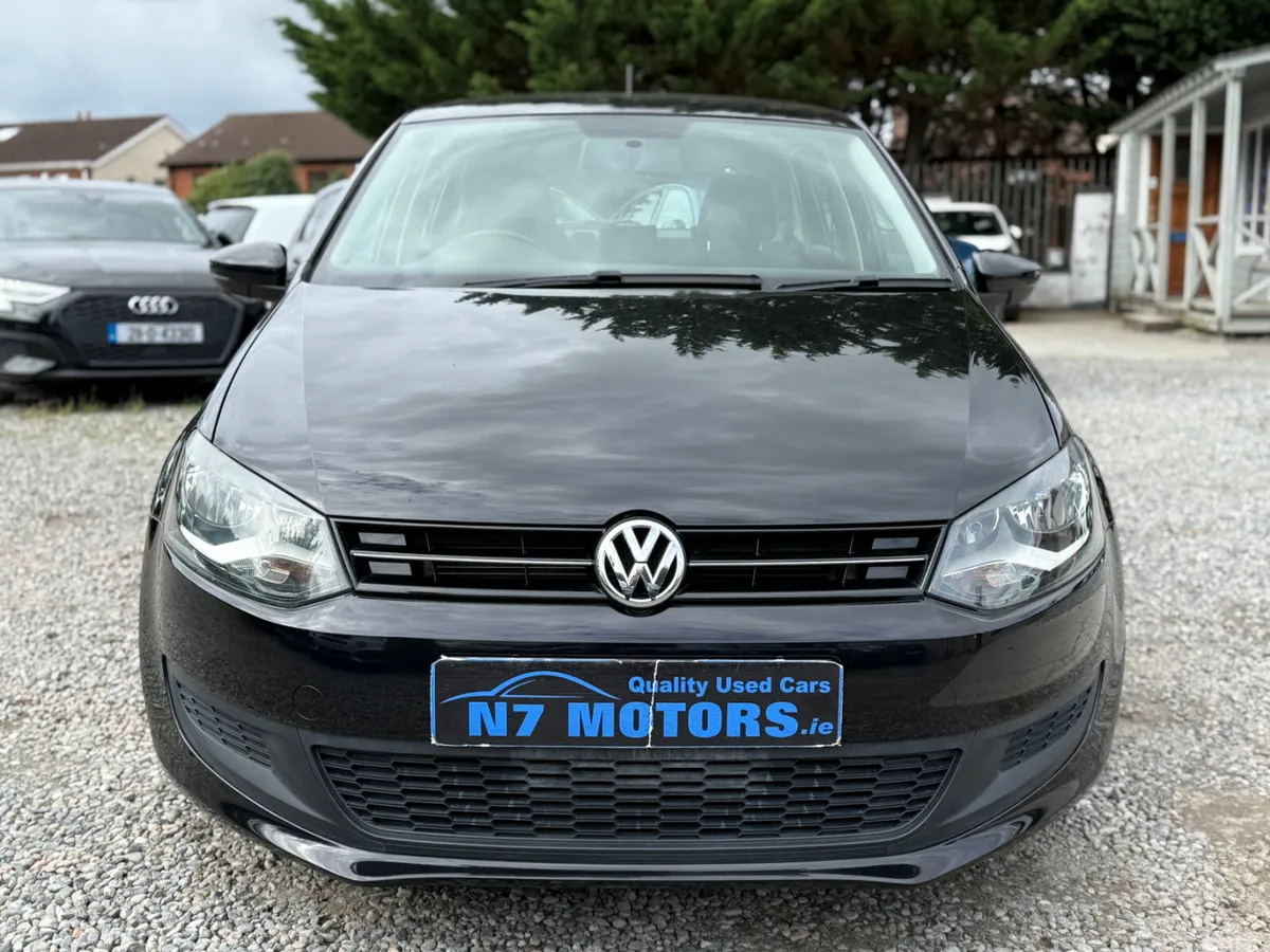 Volkswagen Polo Hatchback, Petrol, 2012, Black