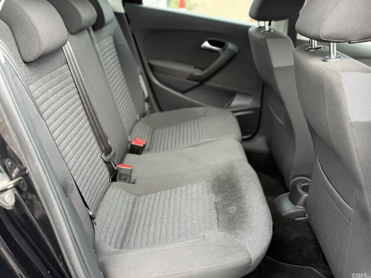 Volkswagen Polo Hatchback, Petrol, 2012, Black