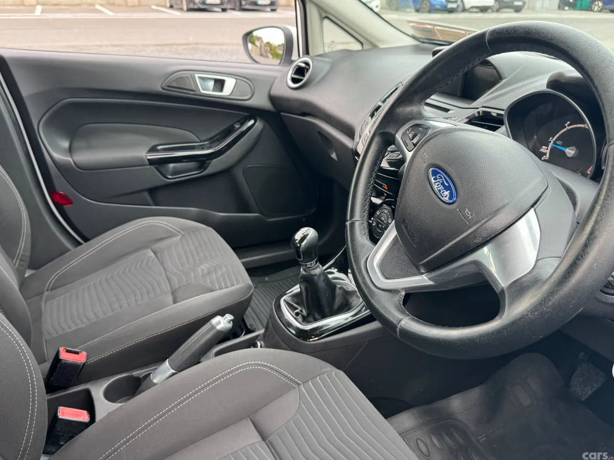Ford Fiesta Hatchback, Diesel, 2013, White