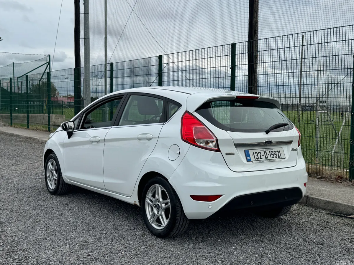 Ford Fiesta Hatchback, Diesel, 2013, White