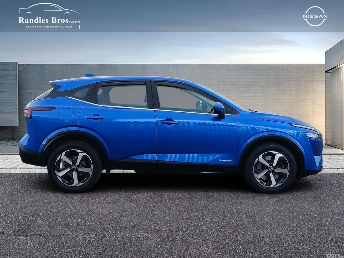 Nissan Qashqai MPV, Petrol, 2024, Blue