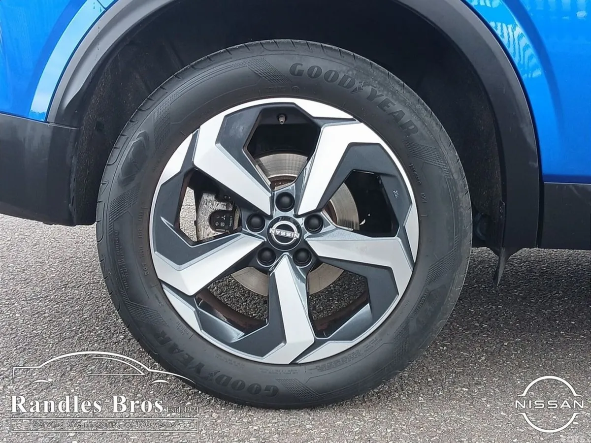 Nissan Qashqai MPV, Petrol, 2024, Blue