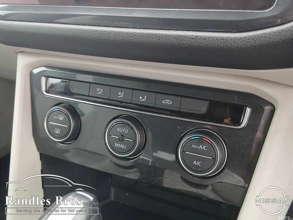 Volkswagen Tiguan SUV, Diesel, 2019, Red