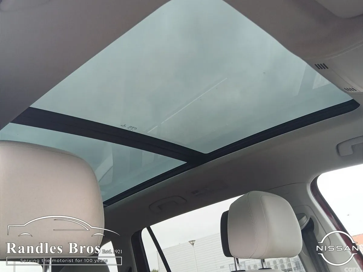 Volkswagen Tiguan SUV, Diesel, 2019, Red