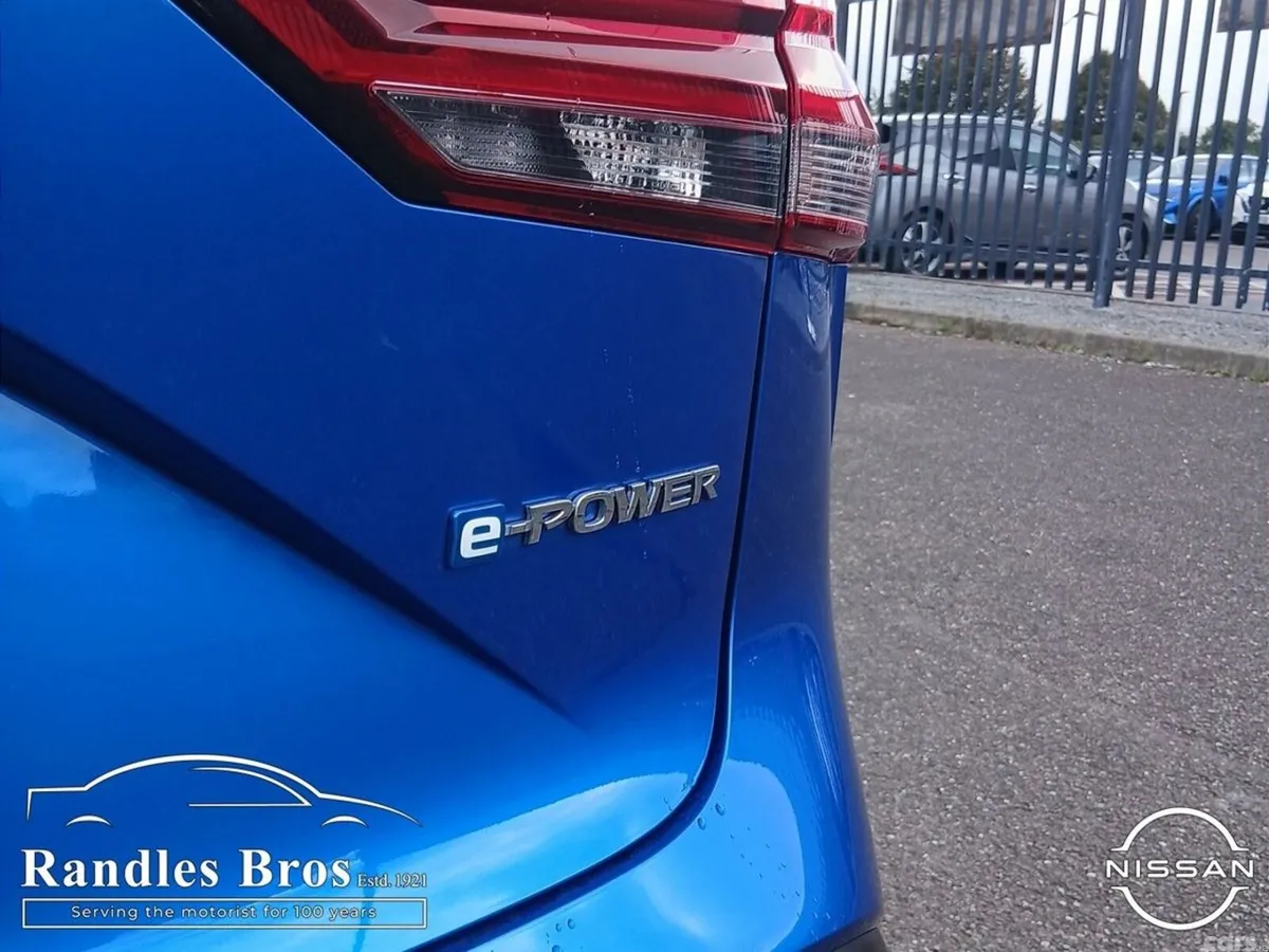 Nissan Qashqai MPV, Petrol, 2024, Blue