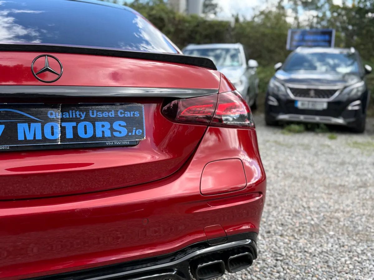 Mercedes-Benz E-Class Saloon, Diesel Plug-in Hybrid, 2022, Red