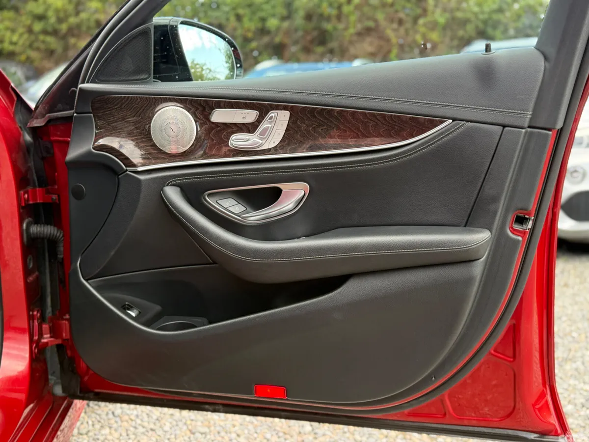 Mercedes-Benz E-Class Saloon, Diesel Plug-in Hybrid, 2022, Red