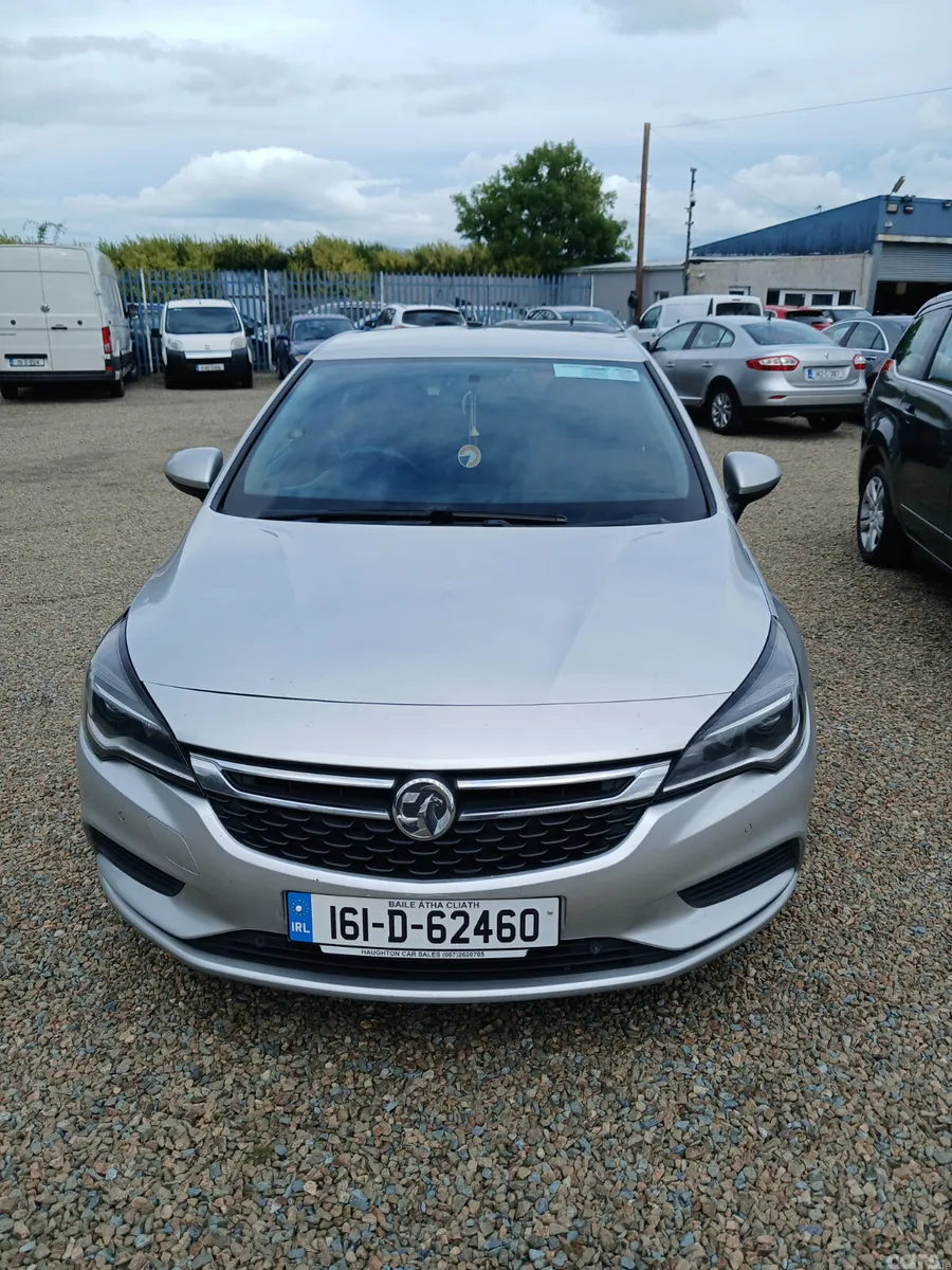Vauxhall Astra Hatchback, Diesel, 2016, Silver