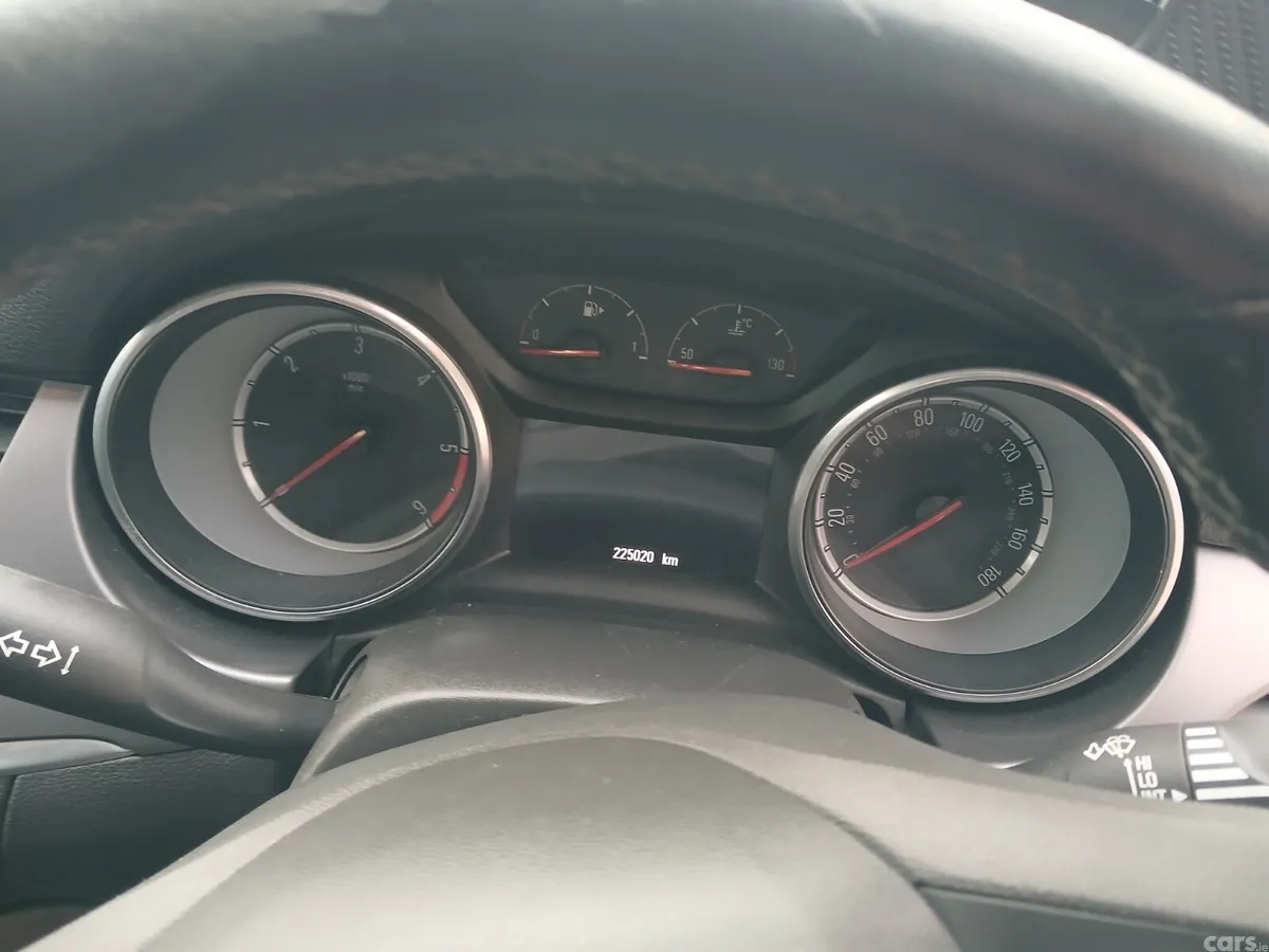 Vauxhall Astra Hatchback, Diesel, 2016, Silver