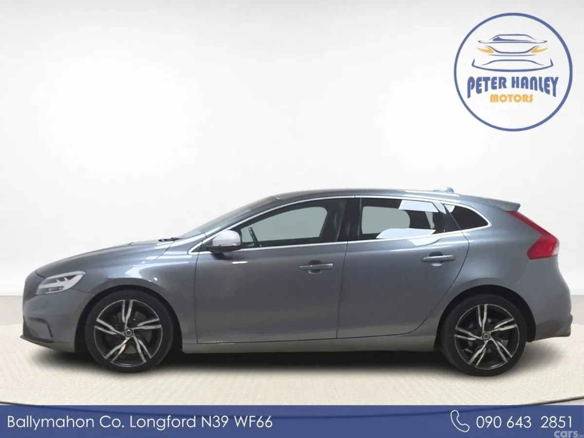 Volvo V40 Hatchback, Diesel, 2017, Grey