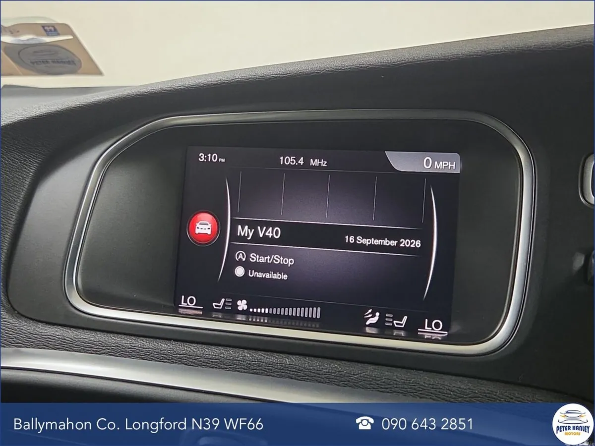 Volvo V40 Hatchback, Diesel, 2017, Grey