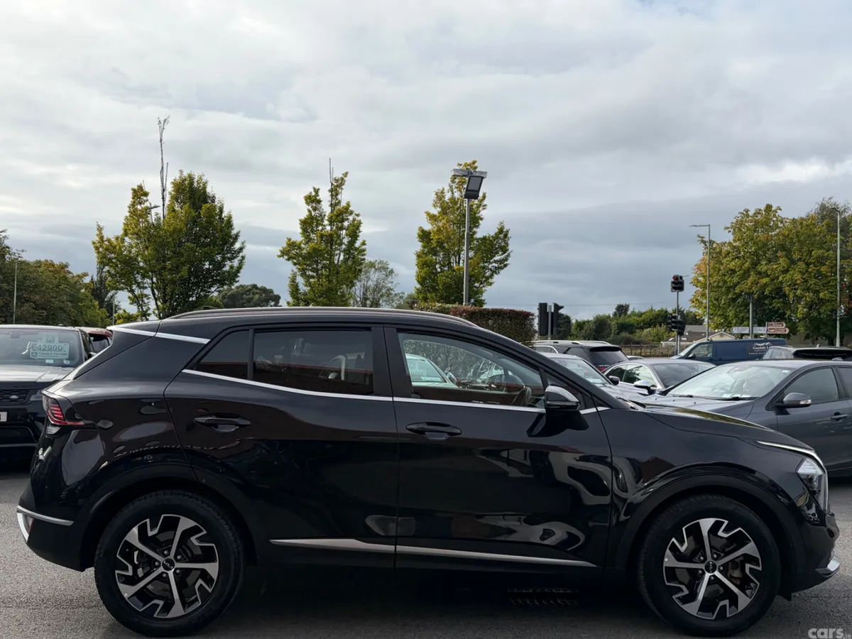 Kia Sportage SUV, Diesel Hybrid, 2023, Black