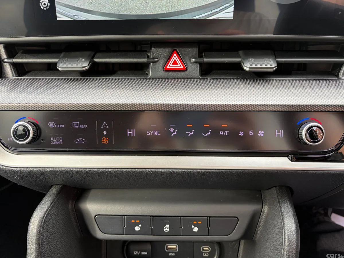 Kia Sportage SUV, Diesel Hybrid, 2023, Black