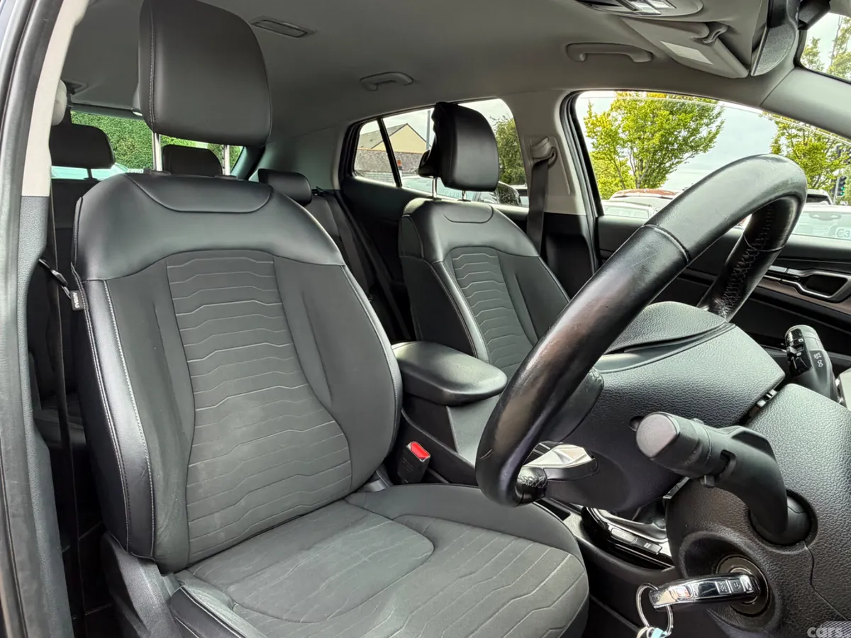 Kia Sportage SUV, Diesel Hybrid, 2023, Black