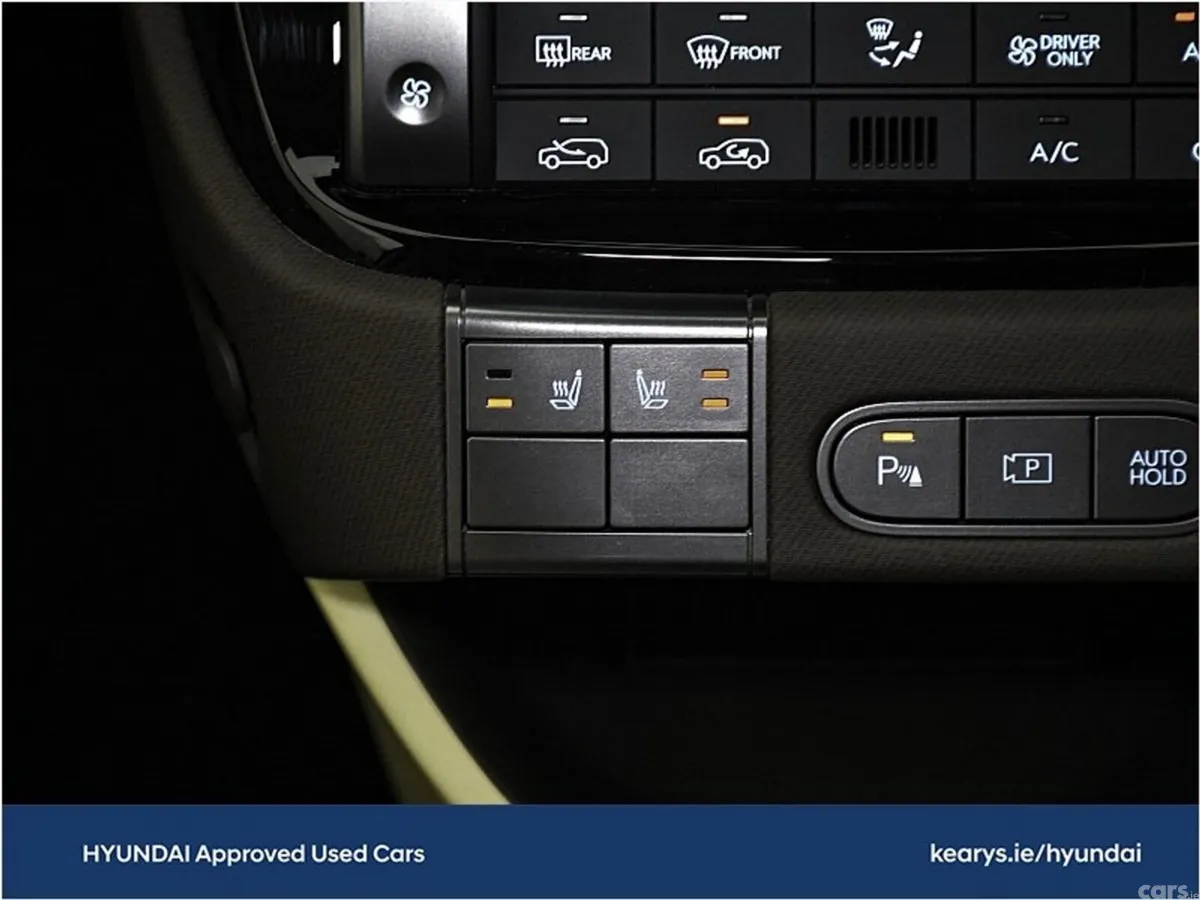 Hyundai INSTER SUV, Electric, 2026, Yellow