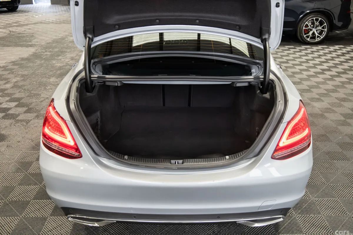 Mercedes-Benz C-Class Saloon, Diesel, 2019, Silver