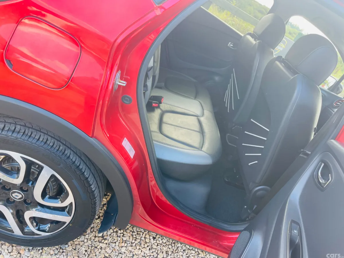 Renault Captur Hatchback, Diesel, 2018, Red