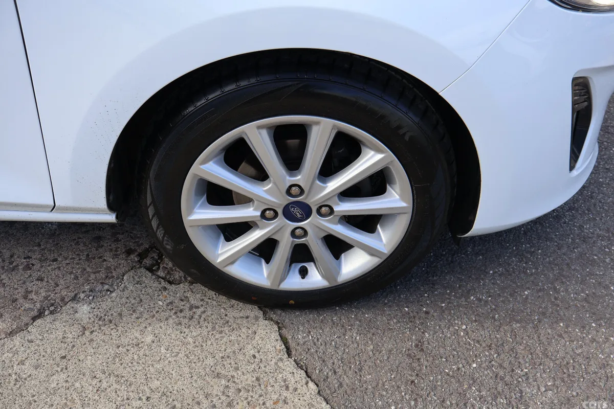 Ford Fiesta Hatchback, Petrol, 2021, White