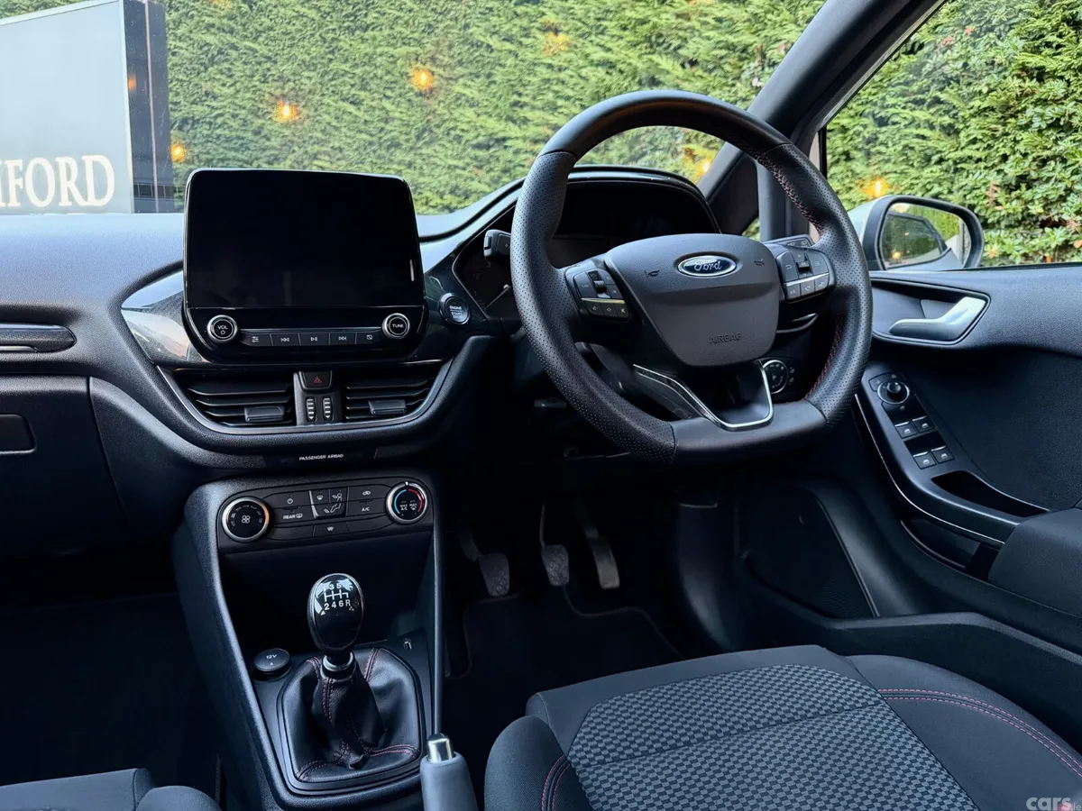 Ford Fiesta Hatchback, Petrol, 2021, Silver