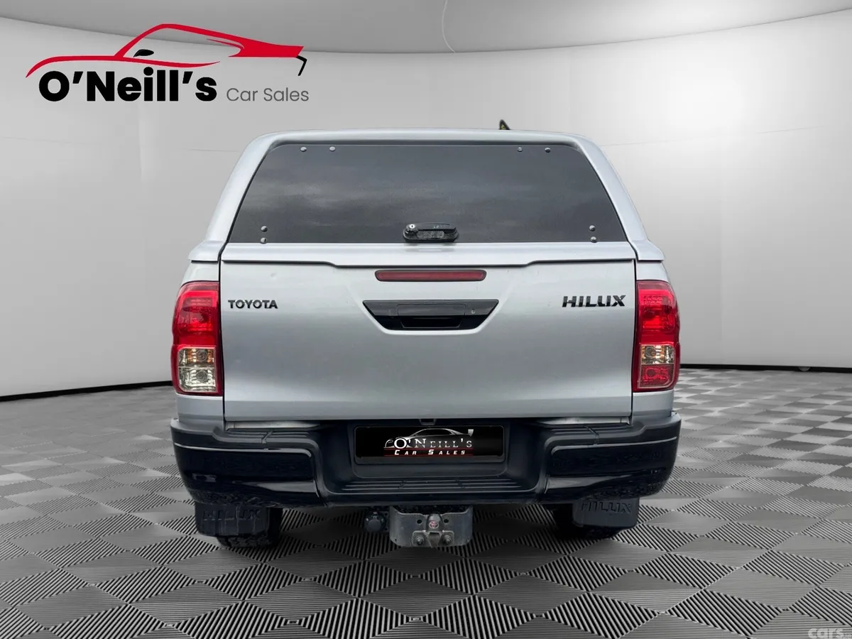 Toyota Hilux Pick Up, Diesel, 2021, Grey
