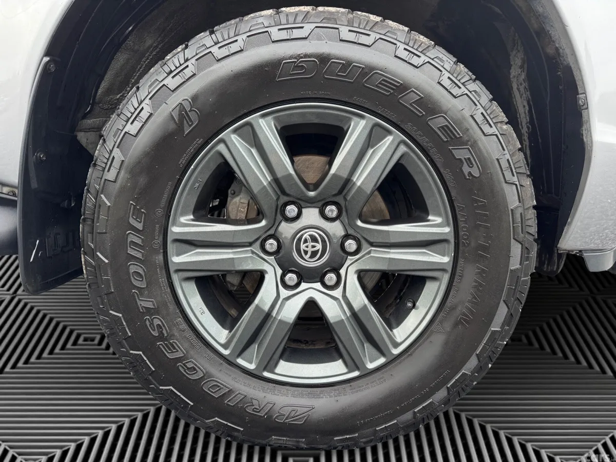 Toyota Hilux Pick Up, Diesel, 2021, Grey