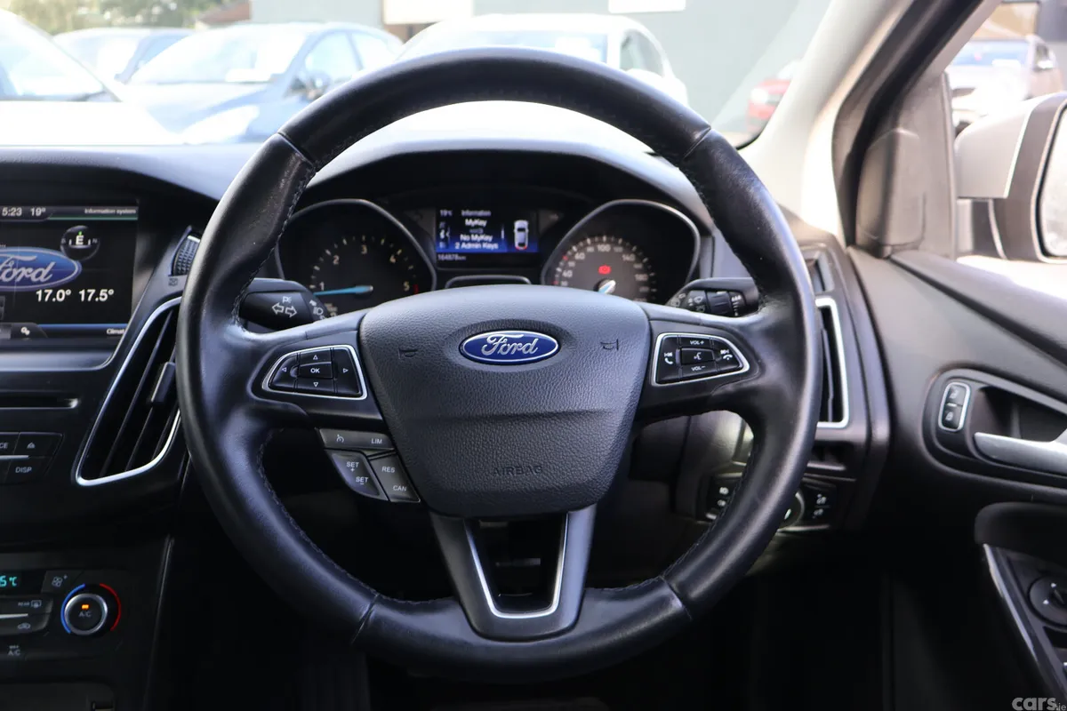 Ford Focus Hatchback, Diesel, 2016, Silver