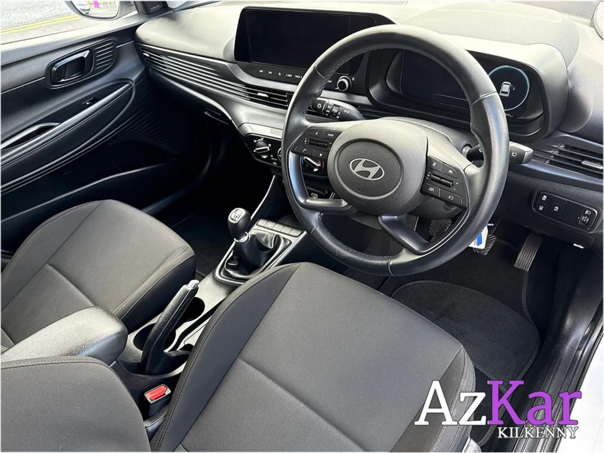 Hyundai i20 Hatchback, Petrol, 2025, White