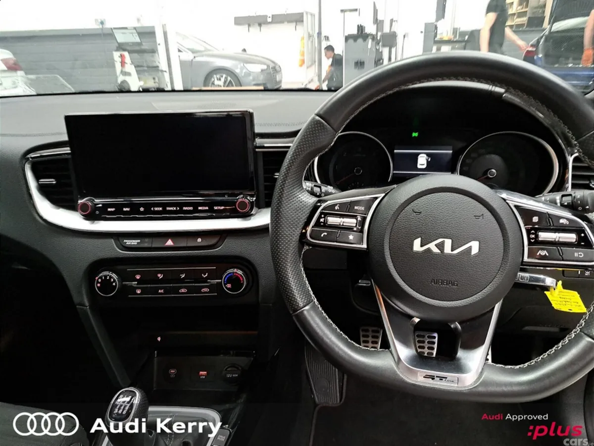 Kia Ceed Hatchback, Diesel, 2024, Grey